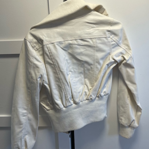 Moto gear small white leather jacket - Picture 3 of 3